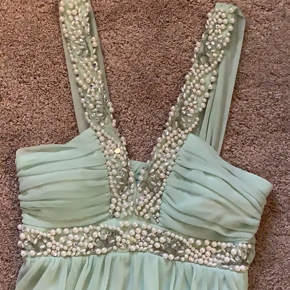 City Studio Formal Jeweled Green Gown Size 5 Junior - Picture 11 of 11